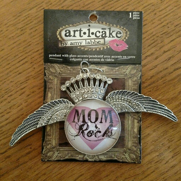 Pendant with Glass accents - Picture 3 of 12